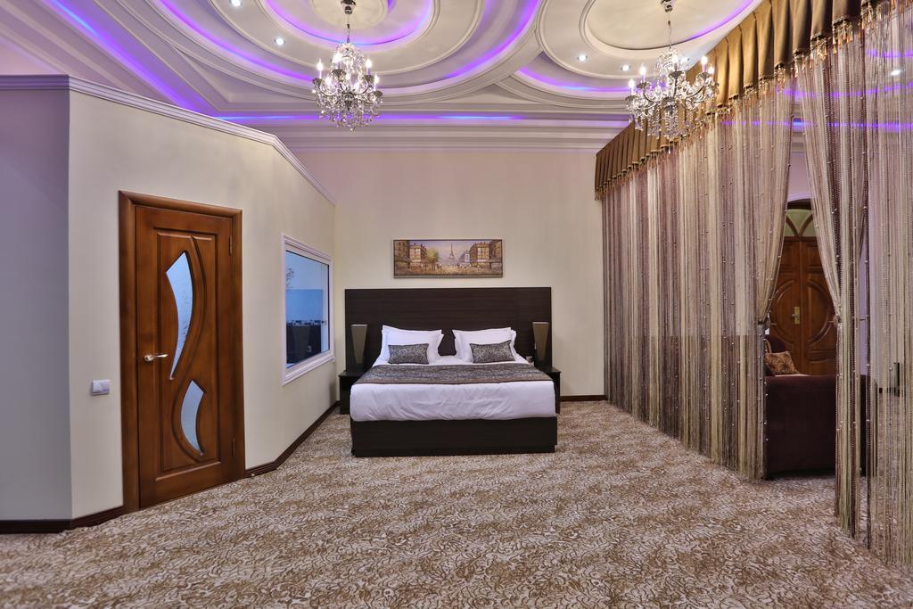 Lotte Palace Ντουσαμπέ Εξωτερικό φωτογραφία