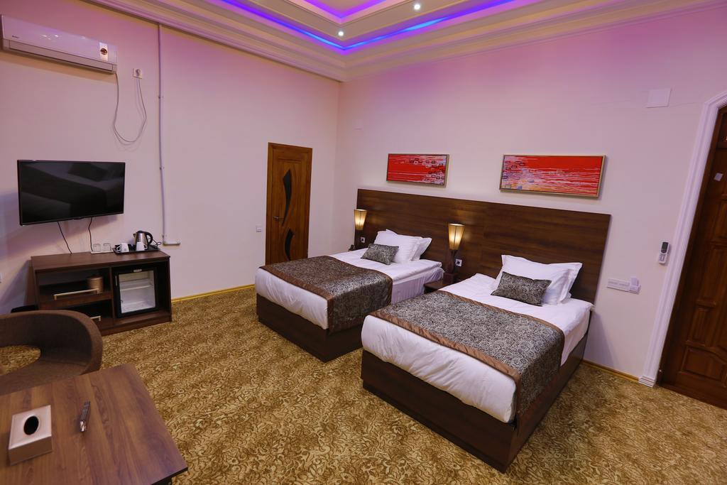 Lotte Palace Ντουσαμπέ Εξωτερικό φωτογραφία