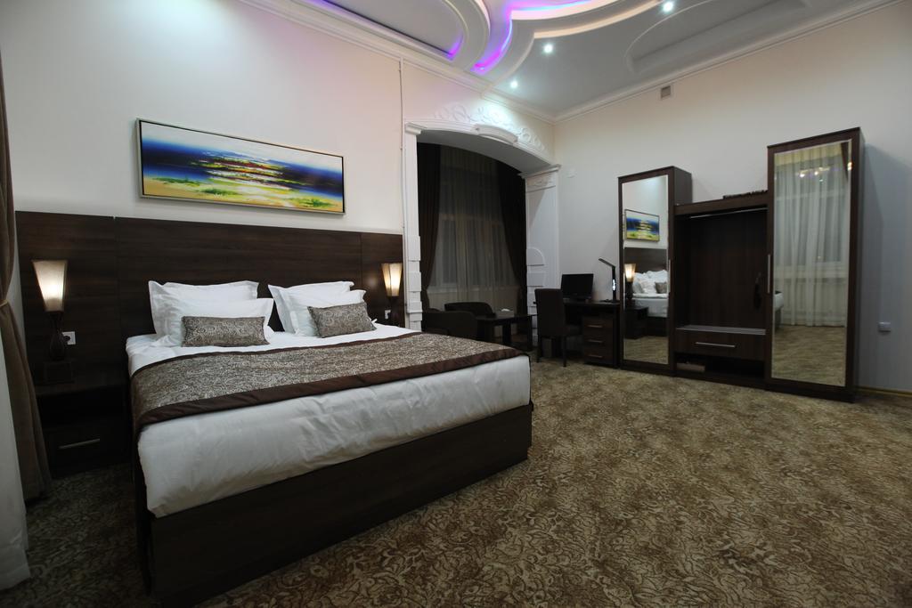 Lotte Palace Ντουσαμπέ Εξωτερικό φωτογραφία