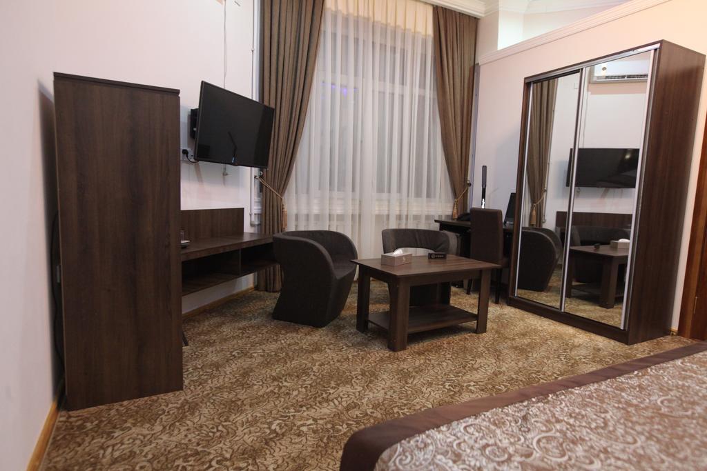Lotte Palace Ντουσαμπέ Εξωτερικό φωτογραφία