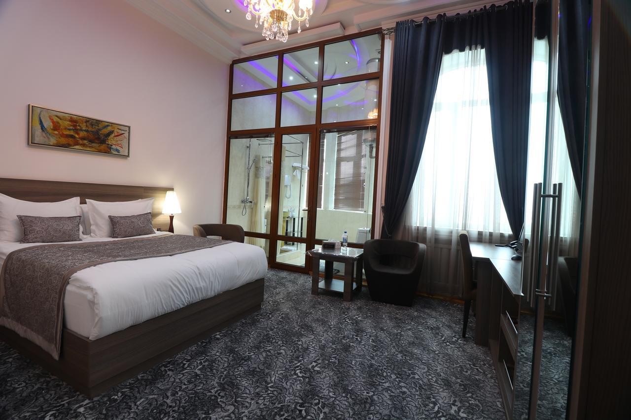 Lotte Palace Ντουσαμπέ Εξωτερικό φωτογραφία